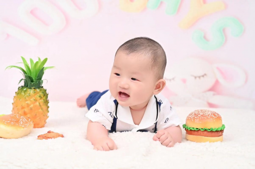 菏泽宝宝在妈妈肚子里